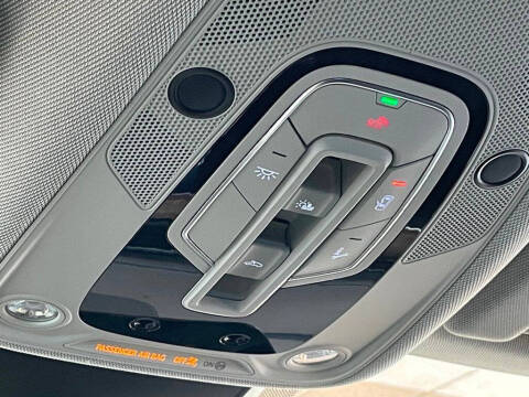 2019 Audi e-tron quattro Prestige