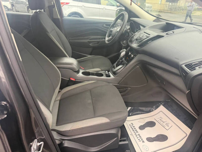 2015 Ford Escape S