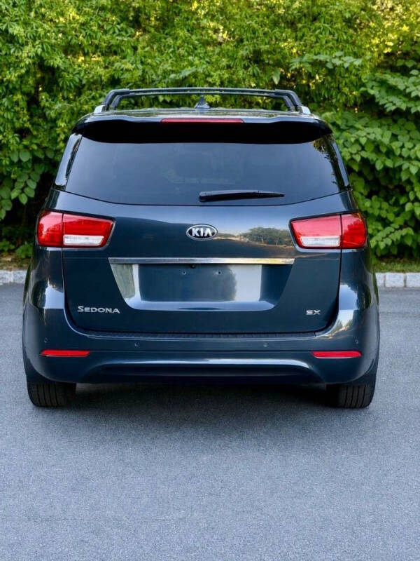 2016 Kia Sedona SX