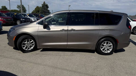 2017 Chrysler Pacifica LX