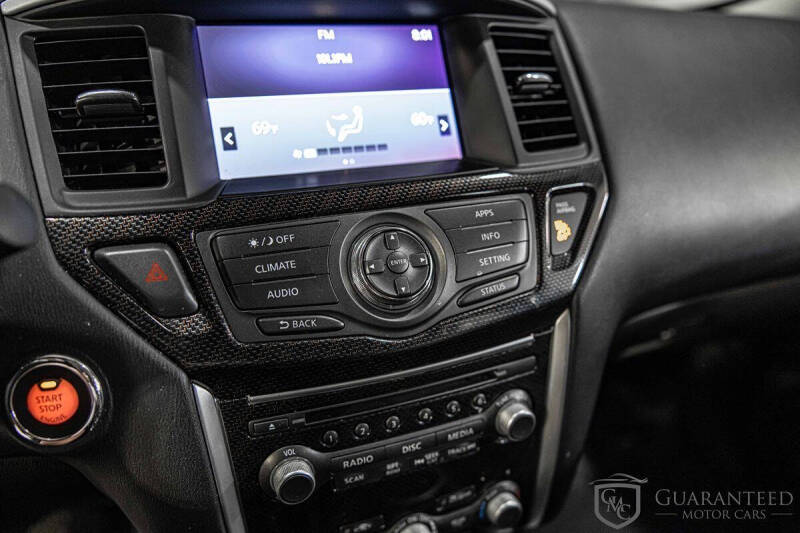 2020 Nissan Pathfinder SV