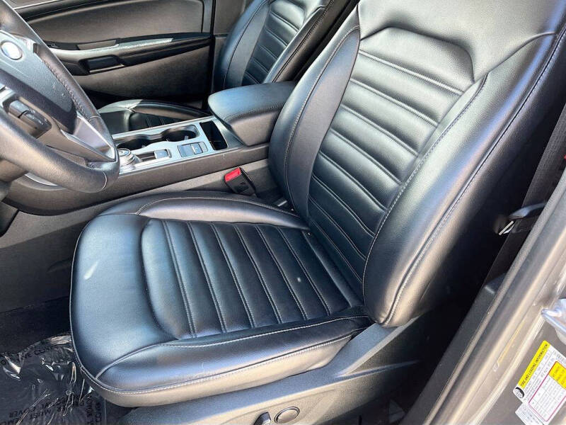 2022 Ford Edge SEL