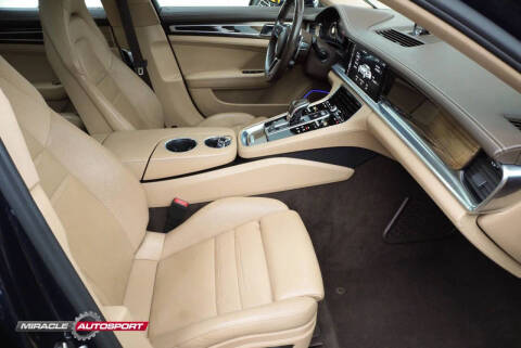 2017 Porsche Panamera 4S