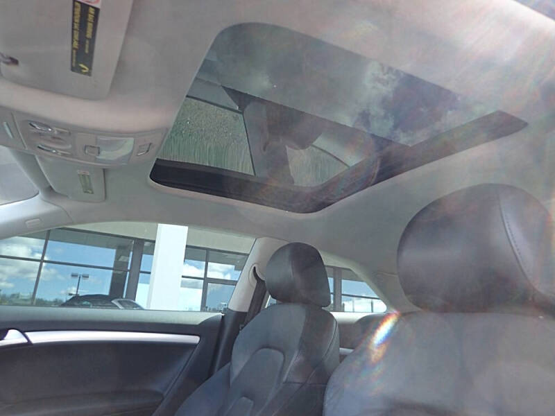 2011 Audi A5 2.0T quattro Premium Plus