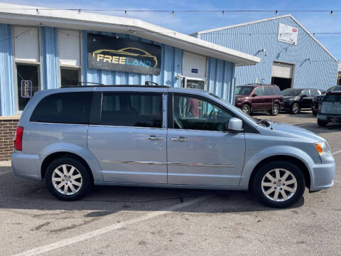 2016 Chrysler Town and Country Touring