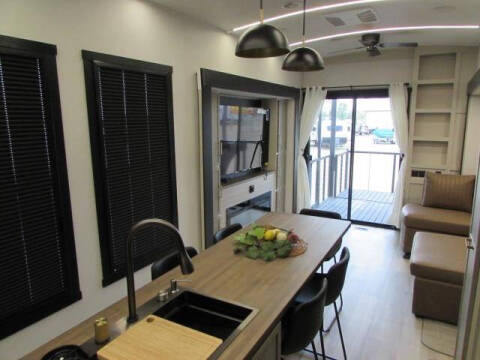 2025 Forest River 38 VERANDA