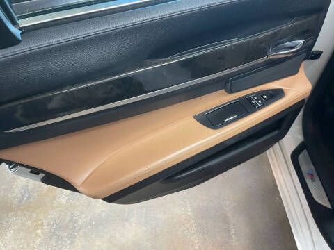 2012 BMW 7 Series 750i