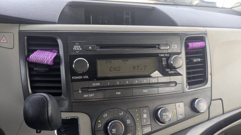 2014 Toyota Sienna L 7-Passenger