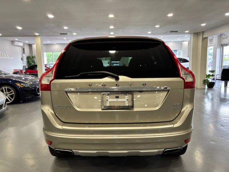2016 Volvo XC60 T5 Platinum