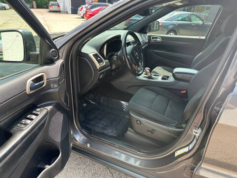 2017 Jeep Grand Cherokee Laredo