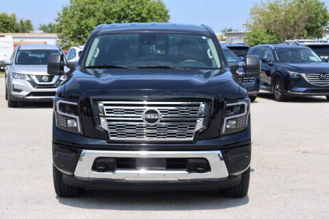 2024 Nissan Titan SV