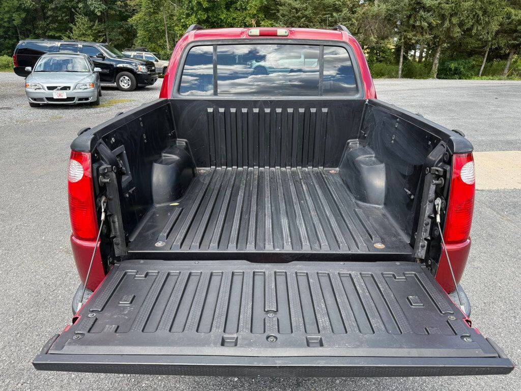 2003 Ford Explorer Sport Trac 17