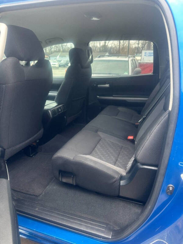 2016 Toyota Tundra SR5