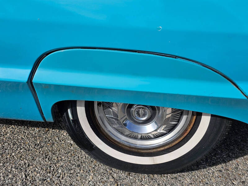 1964 Ford Thunderbird