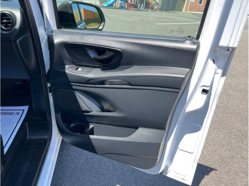 2017 Mercedes-Benz Metris