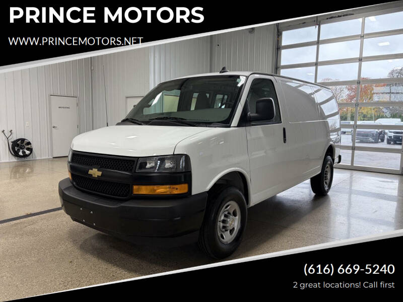 2023 Chevrolet Express Cargo Work Van's photo