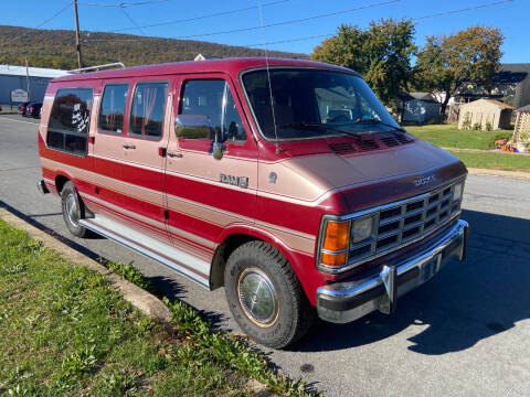 1988 Dodge Ram Van B250