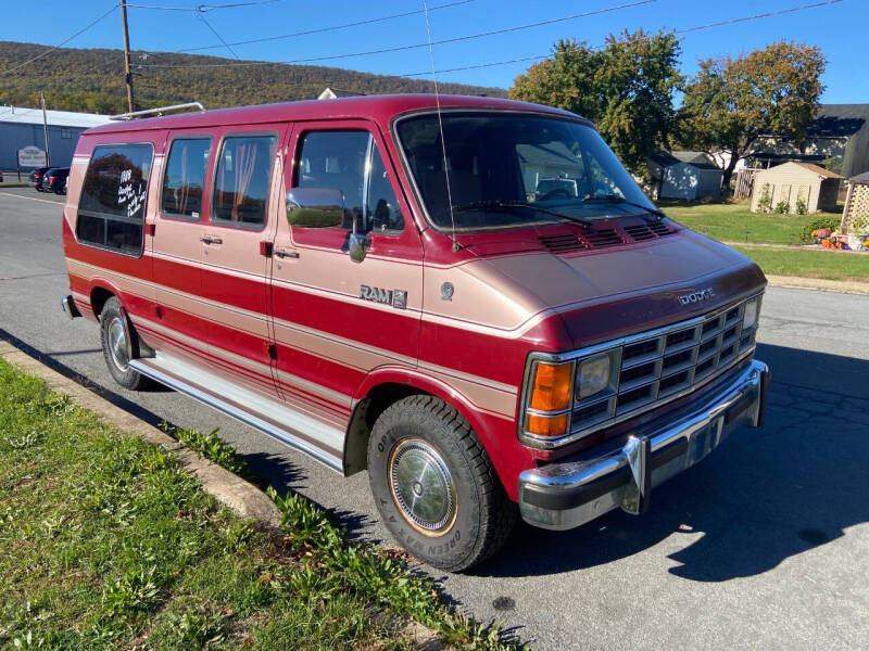 1988 Dodge Ram Van B250