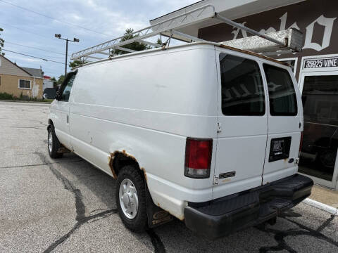 2000 Ford E-250