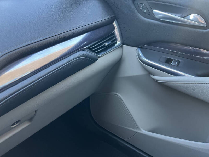 2021 Cadillac XT4 Luxury