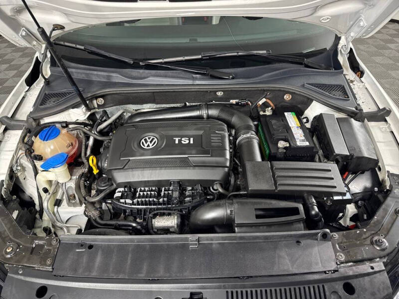 2015 Volkswagen Passat 1.8T Sport