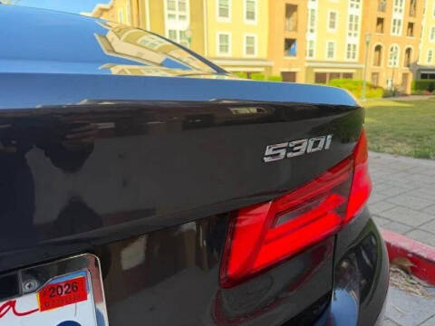 2017 BMW 5 Series 530i