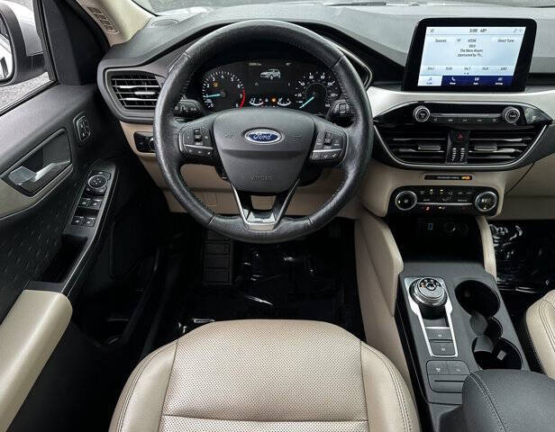 2020 Ford Escape SEL