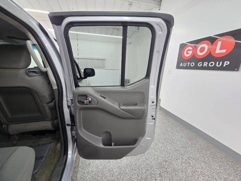 2012 Nissan Frontier S