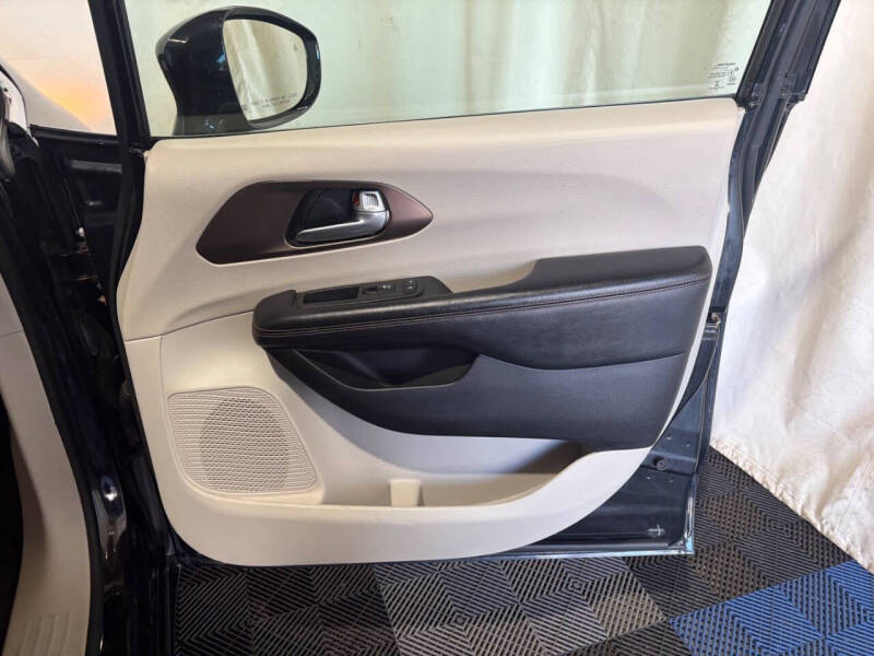 2018 Chrysler Pacifica Touring Plus