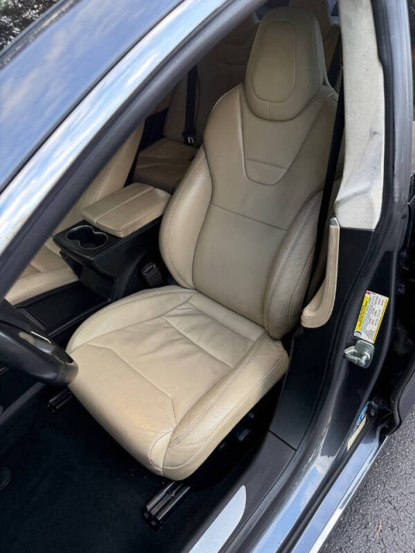 2017 Tesla Model S 90D