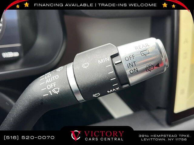 2022 Land Rover Defender 110 X-Dynamic SE