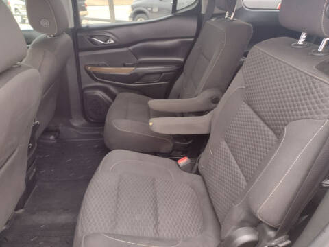 2017 GMC Acadia SLE-2