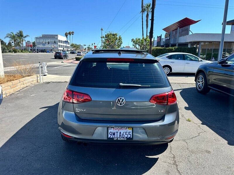 2017 Volkswagen Golf TSI SE