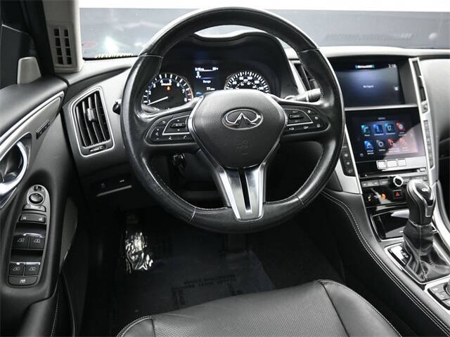 2022 Infiniti Q50 Luxe