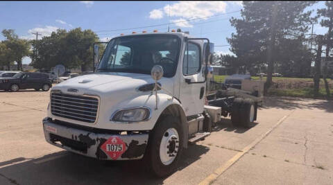 2015 Freightliner M2 106