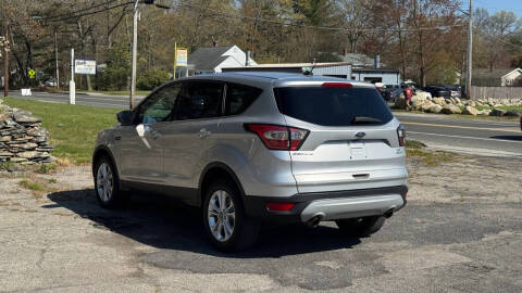 2017 Ford Escape SE