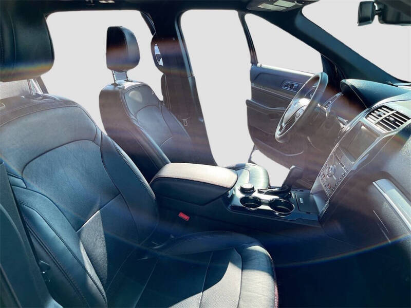 2018 Ford Explorer Sport