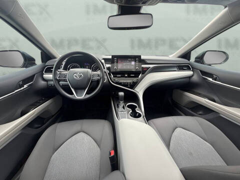 2024 Toyota Camry LE