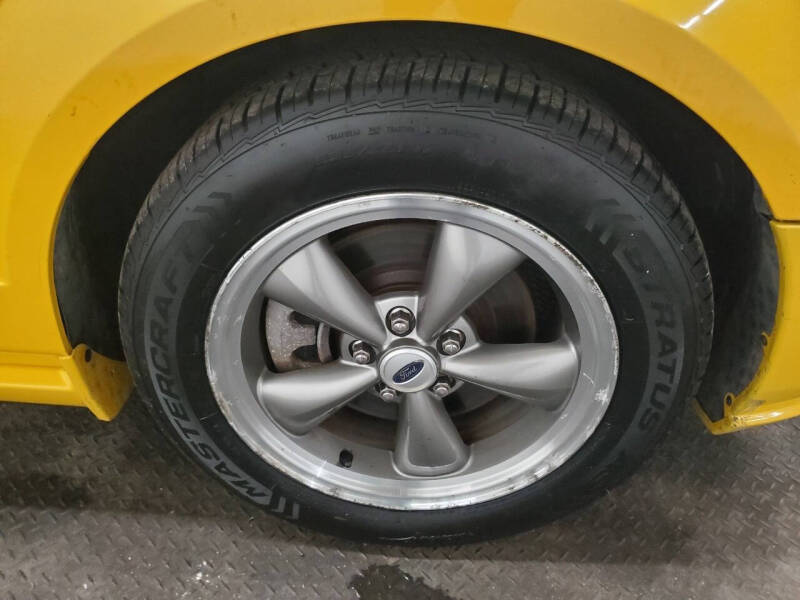 2005 Ford Mustang GT Premium