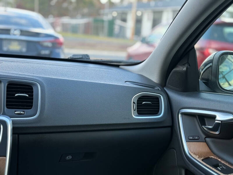 2016 Volvo S60 T5 Inscription