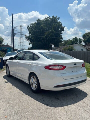 2015 Ford Fusion SE