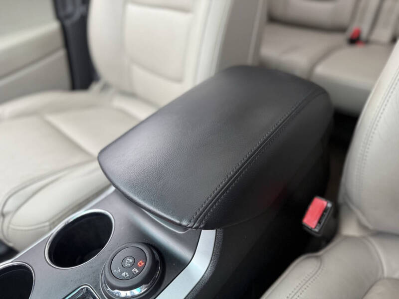 2012 Ford Explorer XLT