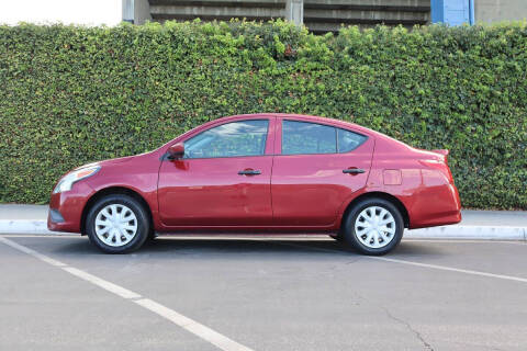 2019 Nissan Versa S Plus