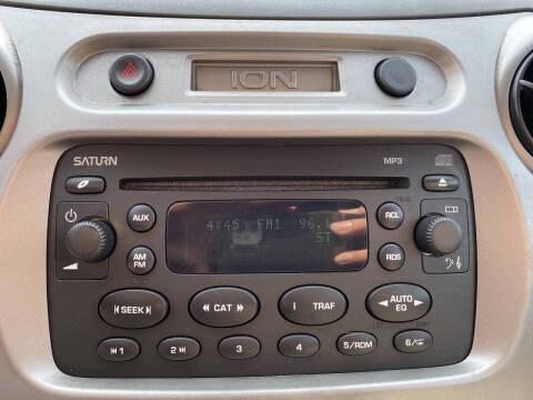 2004 Saturn Ion 3
