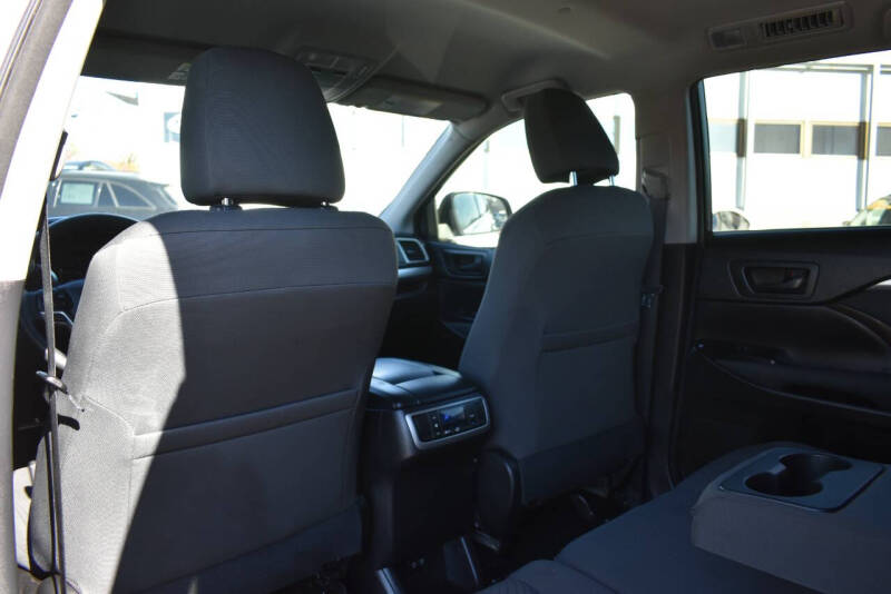 2017 Toyota Highlander LE