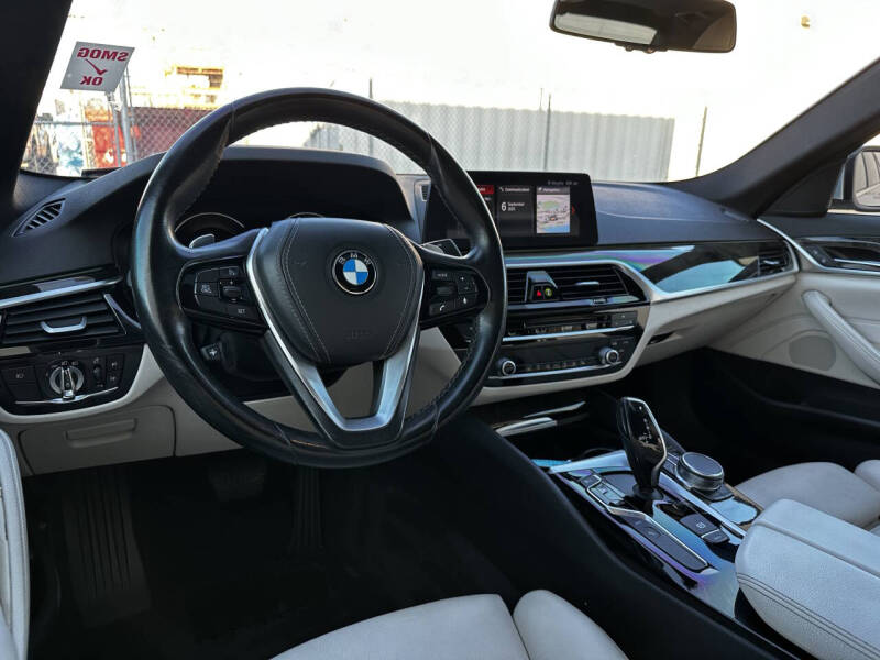 2018 BMW 5 Series 530e iPerformance