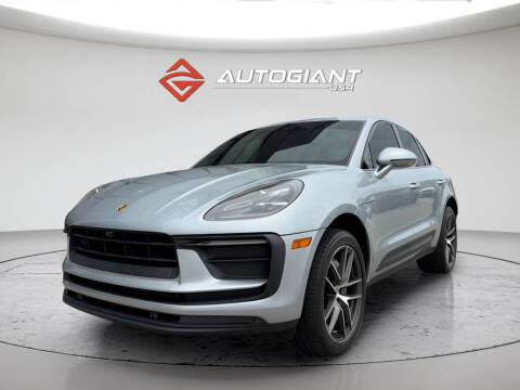 2022 Porsche Macan