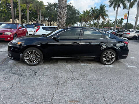 2017 Kia Cadenza Technology