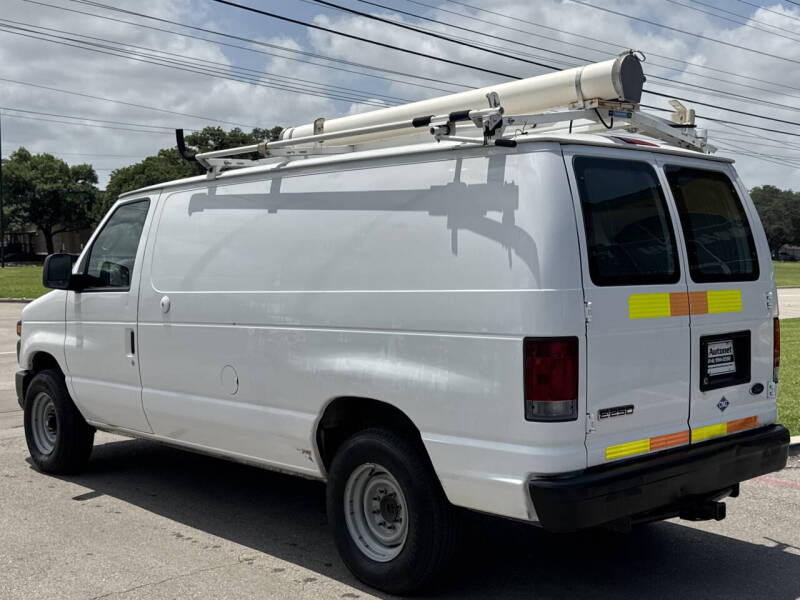 2010 Ford E-Series E-250