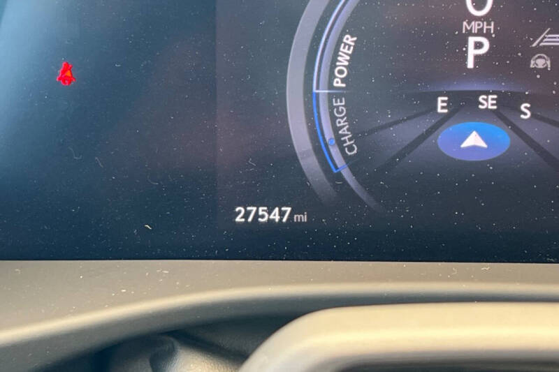 2023 Lexus RZ 450e Luxury